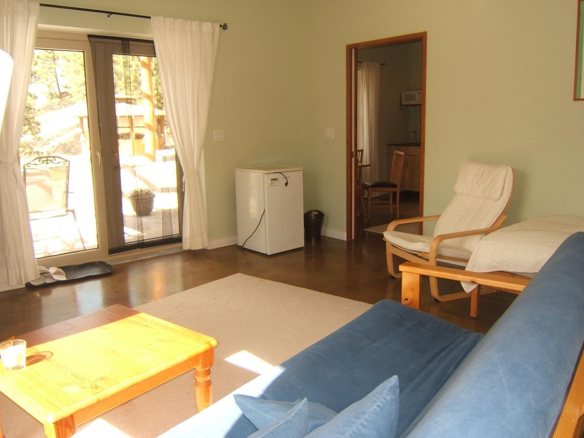 Baergnaescht B&B Osoyoos Buitenkant foto